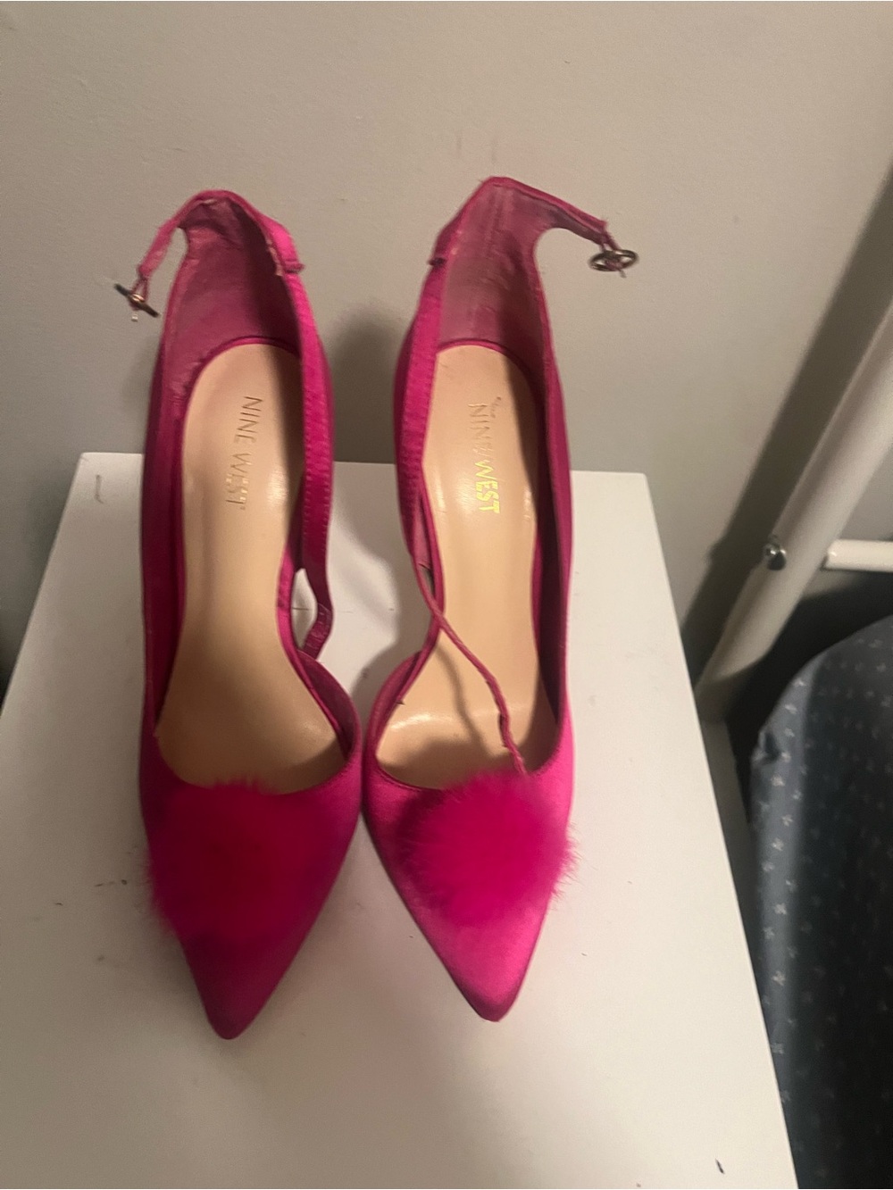 Nine West Hot Pink Pointed Toe Slingback Heels with Pom
